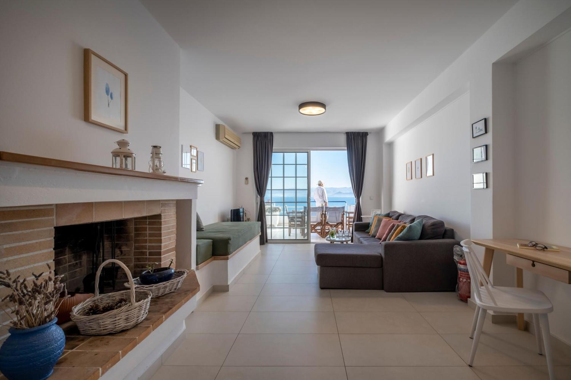 Luxurioeses Apartment Mit Einem Schlafzimmer Direkt Am Wasser, Meerblick Киверион Экстерьер фото